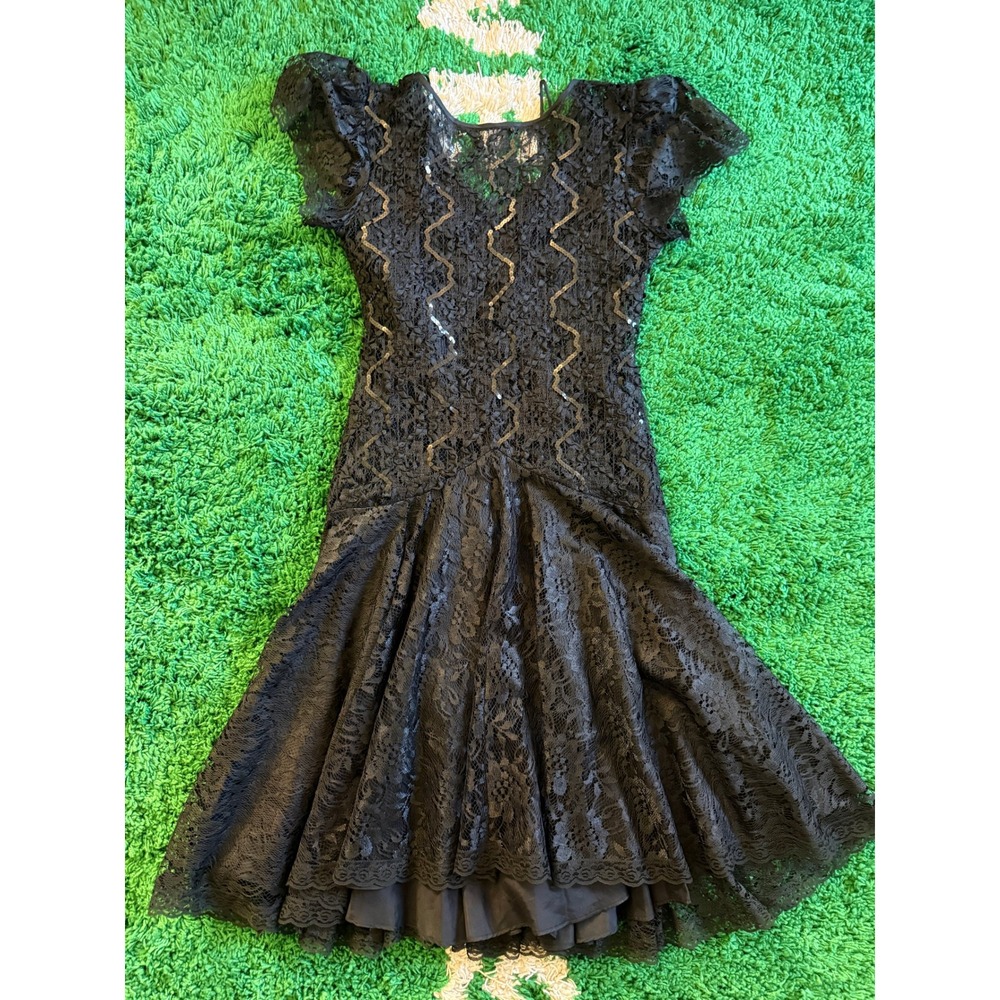 HW Collections Black Lace Sequin Drop Waist Cocktail Dress Size 6 Flutter  (B)‎